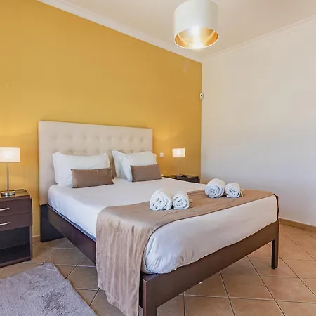 빌라 Belchior By Algarve Holidays 파로
